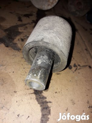 Opel Frontera A Kasztni Tartó Bak