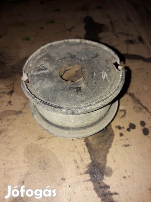 Opel Frontera A Kasztni Tartó Bak