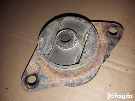 Opel Frontera A Kasztni Tartó Bak