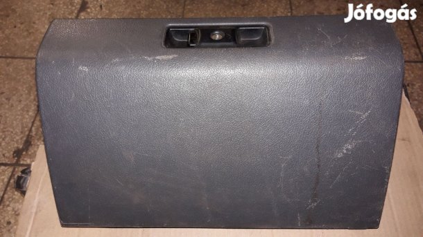 Opel Frontera A Kesztyűtartó