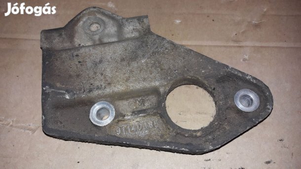 Opel Frontera A Motortartó Bak