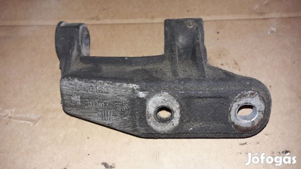 Opel Frontera A Motortartó Bak