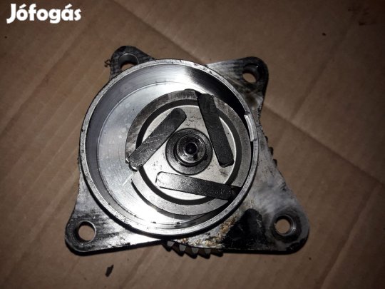 Opel Frontera A Olaj Pumpa