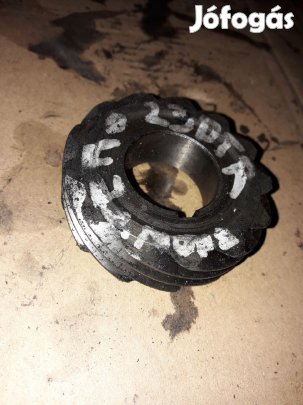 Opel Frontera A Olaj Pumpa Bordáskerék