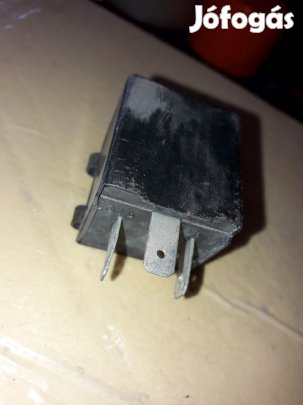 Opel Frontera A Relé