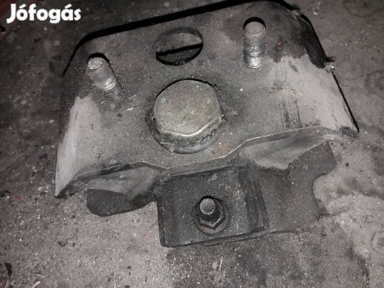 Opel Frontera A Váltótartó Bak