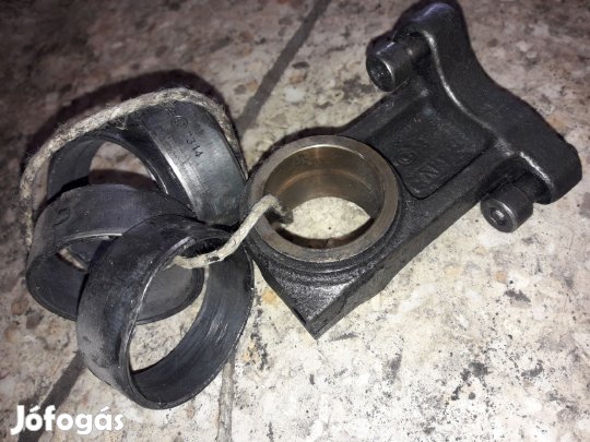Opel Frontera A Vezérműtengely Tartó