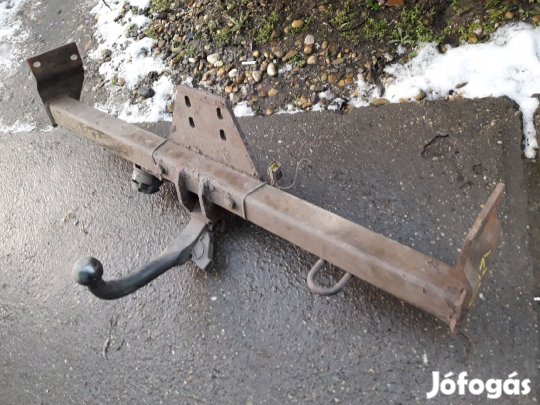 Opel Frontera A Vonóhorog