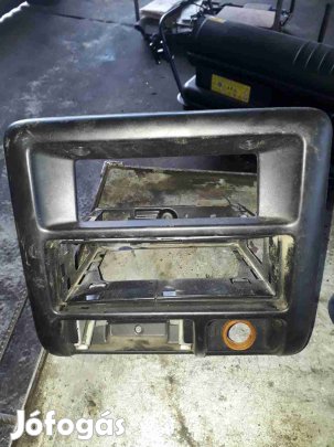 Opel Frontera B Középkonzol