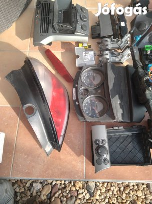 Opel H astra elektronikai alkatrészek eladók!t