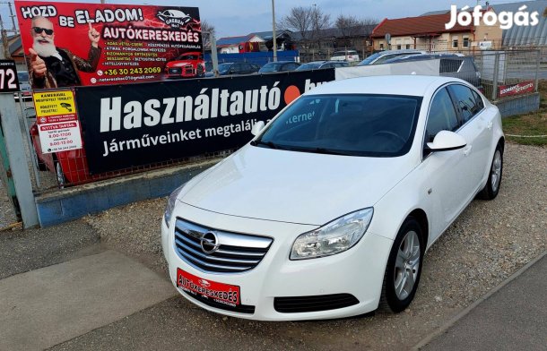 Opel Insignia 1.6 Friss Műszaki vizsga-Végig le...
