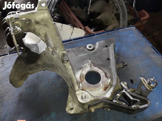 Opel Insignia Adagoló Tartó Bak