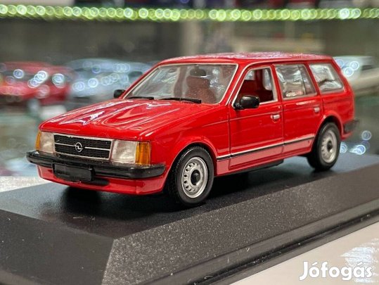 Opel Kadett 1.3 D Caravan 1979 1:43 Minichamps 400044110