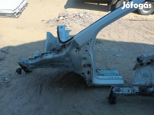 Opel MOKKA Bal első Negyed