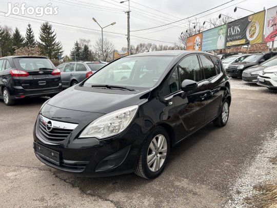 Opel Meriva B 1.4 T Active Szervizkönyv.Tempoma...