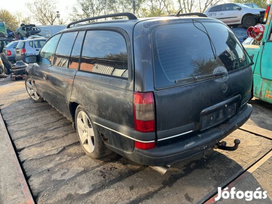 Opel Omega-B (1996) 2.0i X20Xev Alkatrészek #M3853