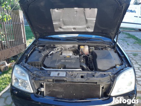 Opel Vectra C 2,2 DTI Bontás