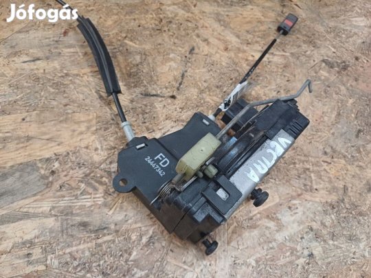 Opel Vectra C (2002-2009)  Bal Első Ajtó Központizár