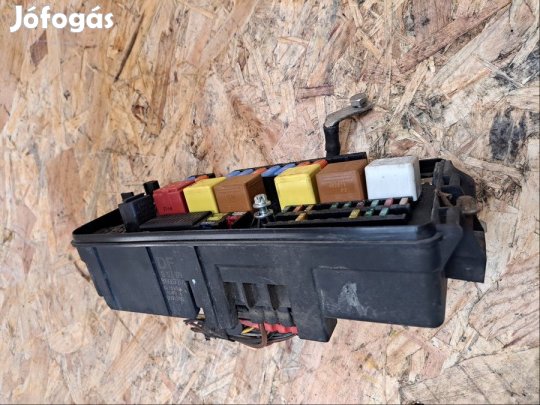 Opel Vectra C (2002-2009)  Biztosíték Tábla