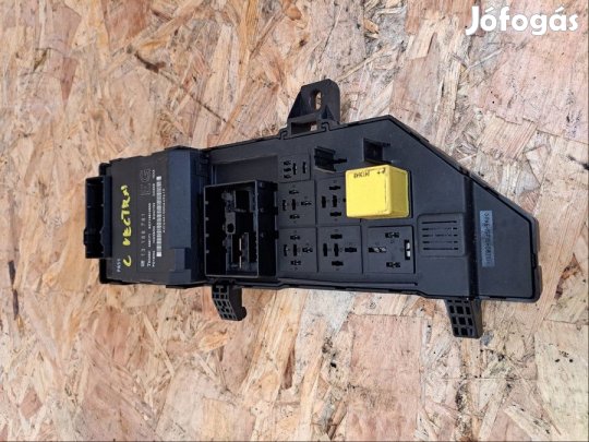 Opel Vectra C (2002-2009)  Biztosíték Tábla