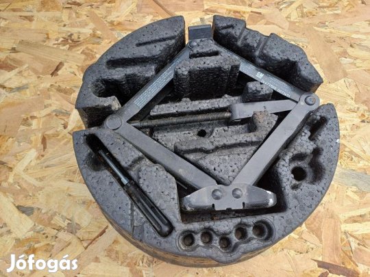 Opel Vectra C (2002-2009)  Emelő Tartóval