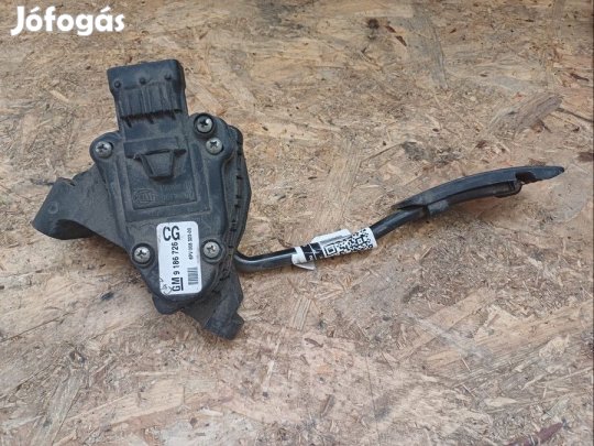 Opel Vectra C (2002-2009)  Gázpedál