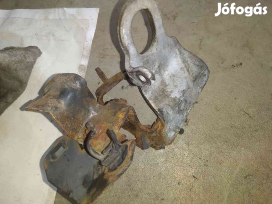 Opel Vivaro Motor Kiemelő Vas