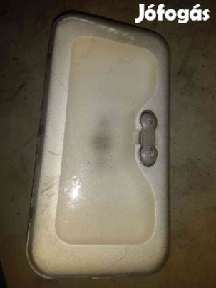 Opel Vivaro Raktér Világítás