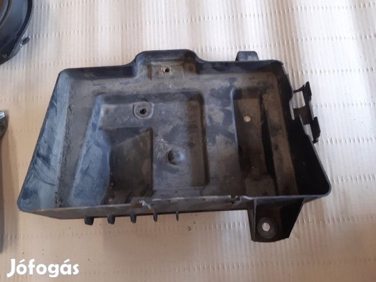 Opel Zafira A (1998-2004) Akumlátortartó