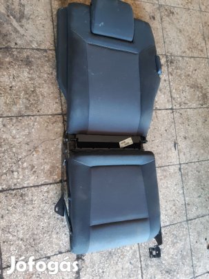 Opel Zafira B Bal Hátsó Ülés 3. Sor