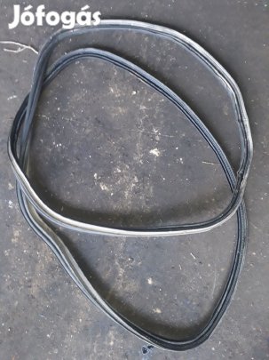 Opel Zafira B Csomagtérajtó Gumikéder