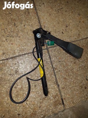 Opel Zafira B Jobb Első Biztonsági Öv Csatlakozó + Övfeszítő