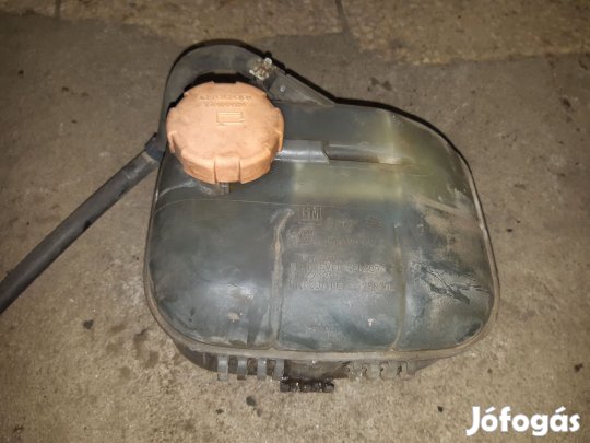 Opel Zafira B Kiegyenlítő Tartály