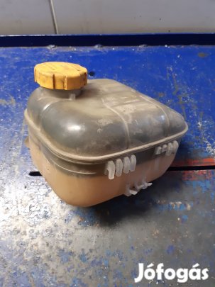 Opel Zafira B Kiegyenlítő Tartály