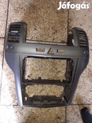 Opel Zafira B Középkonzol Keret