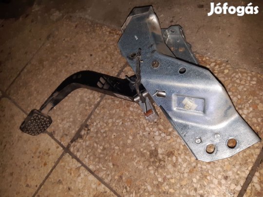 Opel Zafira B Kuplung Pedál