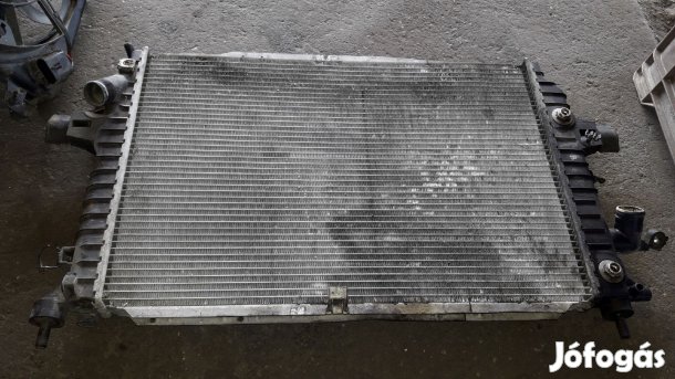 Opel Zafira B Vízhűtő Radiátor