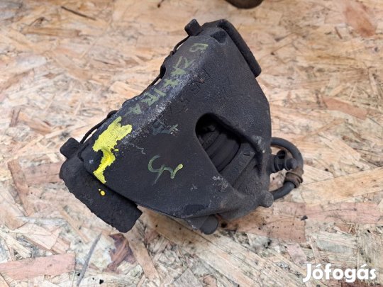 Opel Zafira B (2005-2014)  1.9Cdti Diesel Jobb Első  Féknyereg