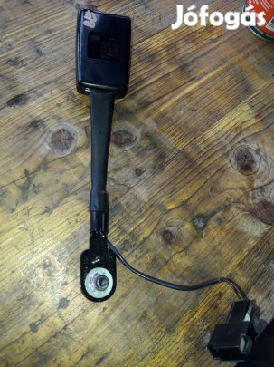 Opel Zafira C Bal Első Biztonsági Öv Csatlakozó