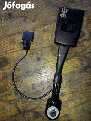 Opel Zafira C Jobb Első Biztonsági Öv Csatlakozó