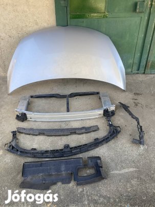 Opel Zafira C tourer motorháztető .+ eleje