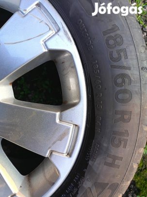 Opel alufelni nyári gumival 