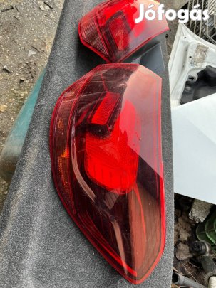 Opel astra J kombi hátsó lampa eladó