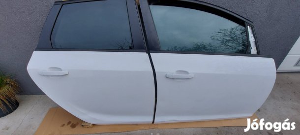 Opel astra j Kombi Jobbos Ajtók