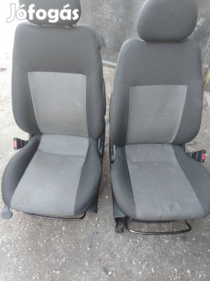Opel combo C első ülés pár 