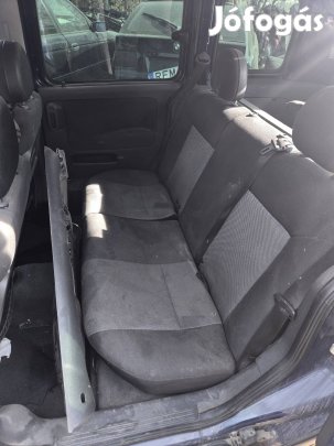 Opel combo c 1.3 cdti bontott alkatrészei