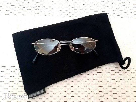 Optikában vásárolt kékfényszűrő szemüveg (újszerű)