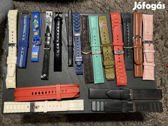Ora  Szíjjak Vegyes használtak  jók  16/Darab . Egyben vihető 