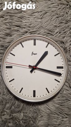 Óragyári szinkronmotoros óra Akció!