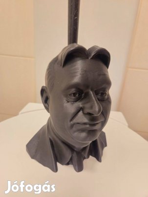 Orbán Viktor WC-kefe tartó